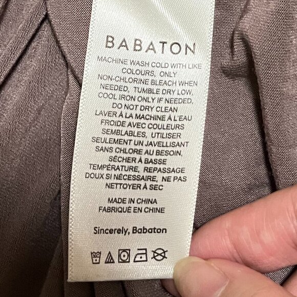 Aritzia Babaton Vince High Neck SleevelessTop - Picture 6 of 7